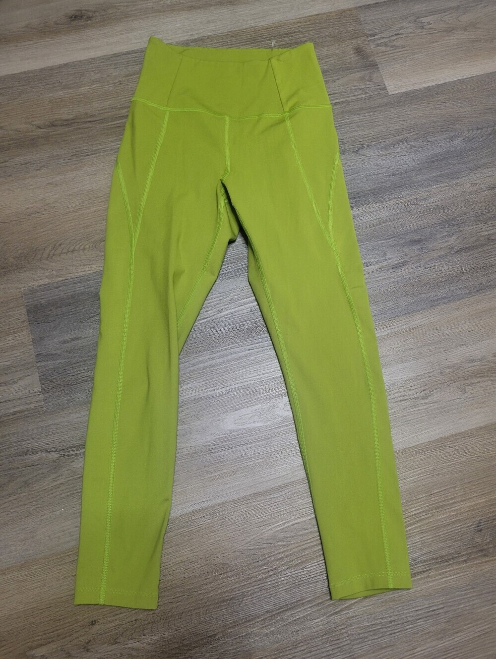 Girlfriend Collective Compressive High Rise Legging in Key Lime Size XS NWOT